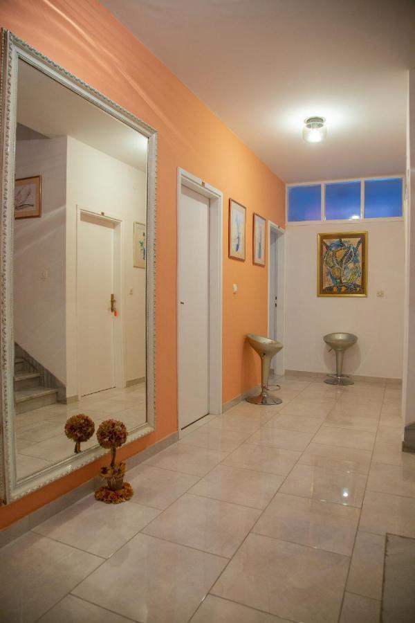 Royal Rooms Novalja Bagian luar foto