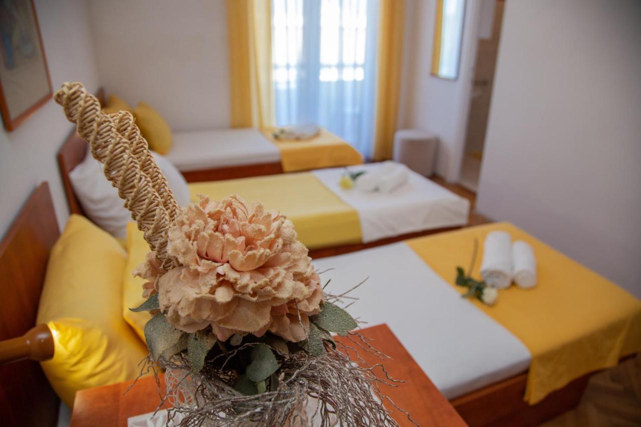 Royal Rooms Novalja Bagian luar foto