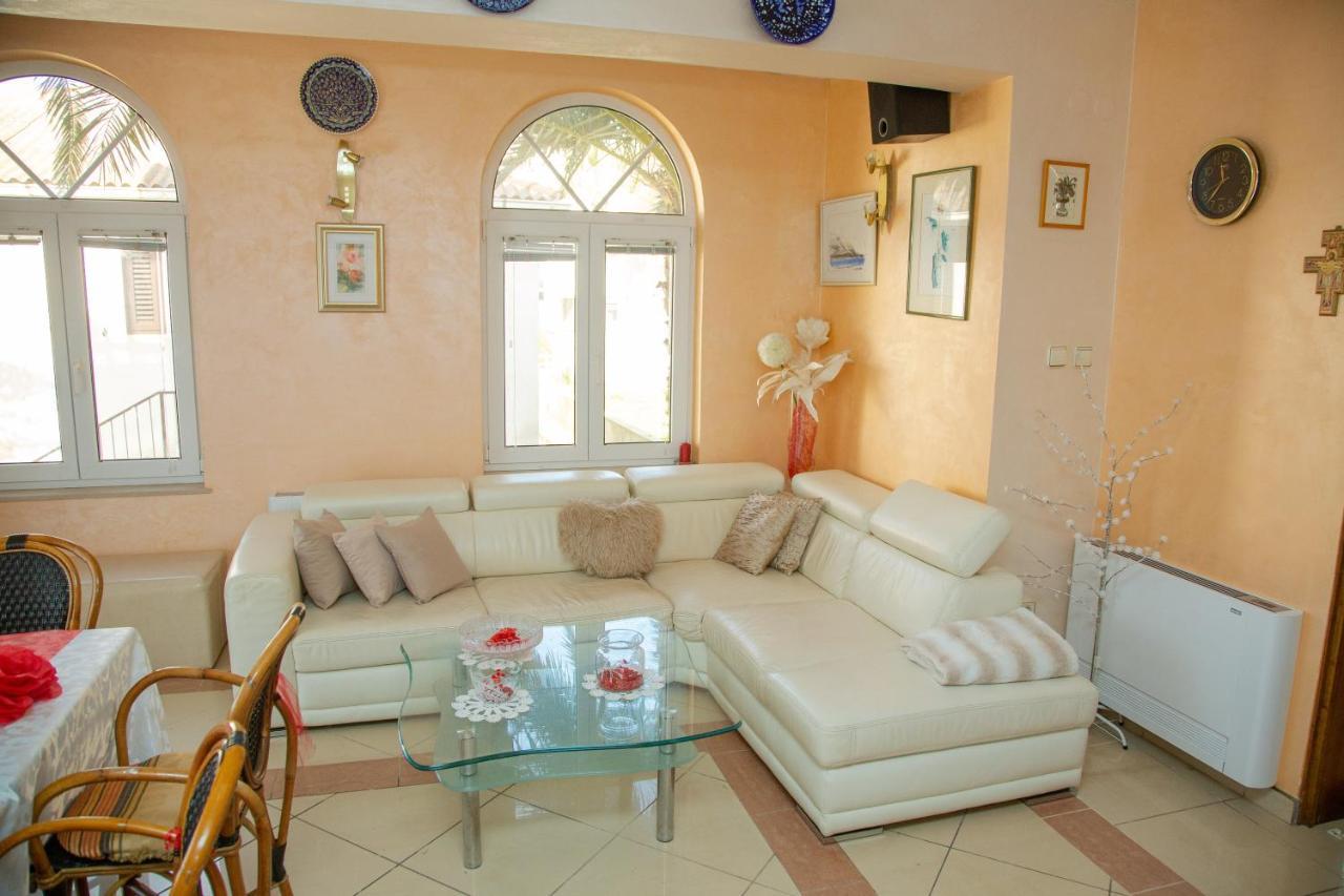 Royal Rooms Novalja Bagian luar foto