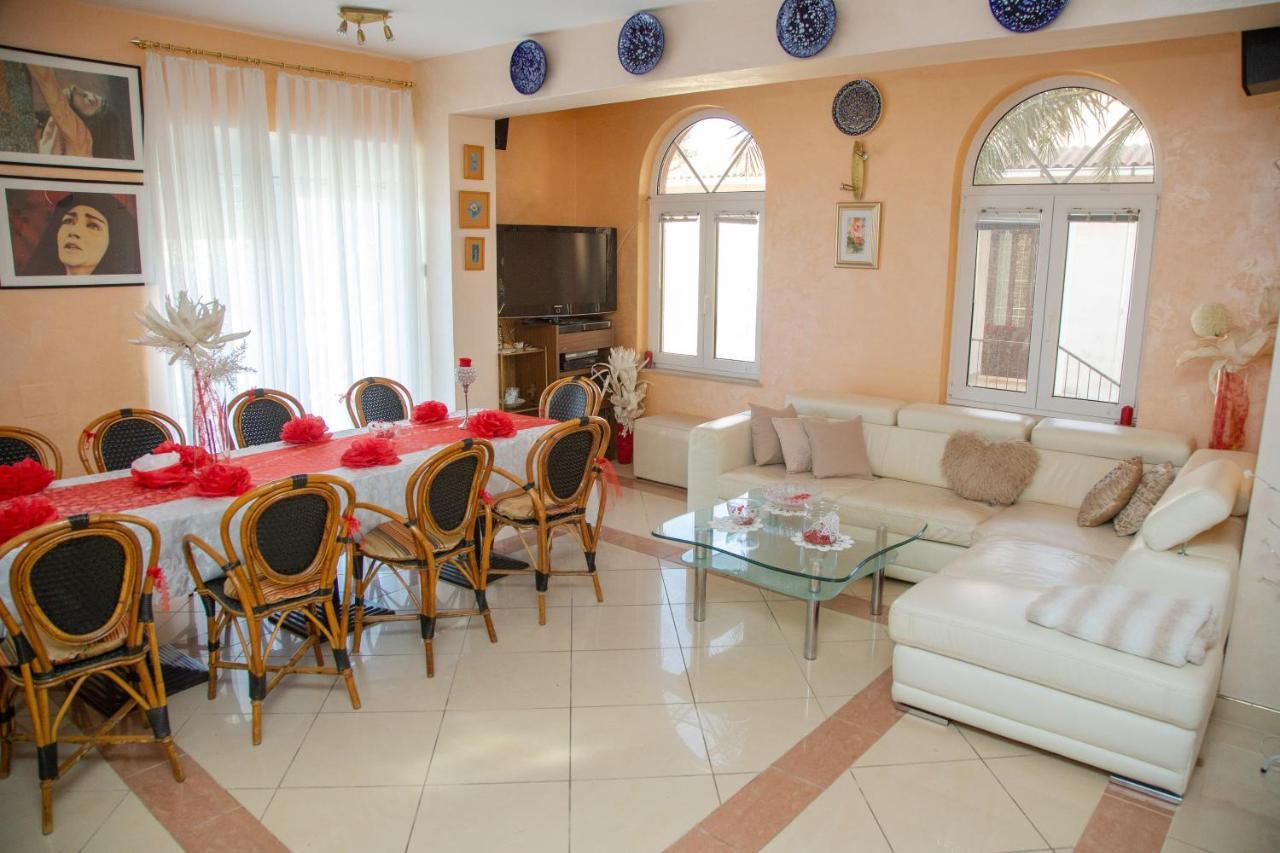 Royal Rooms Novalja Bagian luar foto